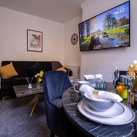 Chic Urban Retreat 1 Bedroom Gem In Covent Garden Londra Dış mekan fotoğraf